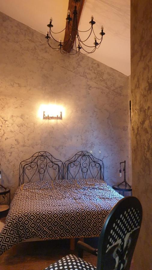 La Maison Porte Bonheur Chantelle ภายนอก รูปภาพ