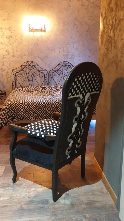 La Maison Porte Bonheur Chantelle ภายนอก รูปภาพ