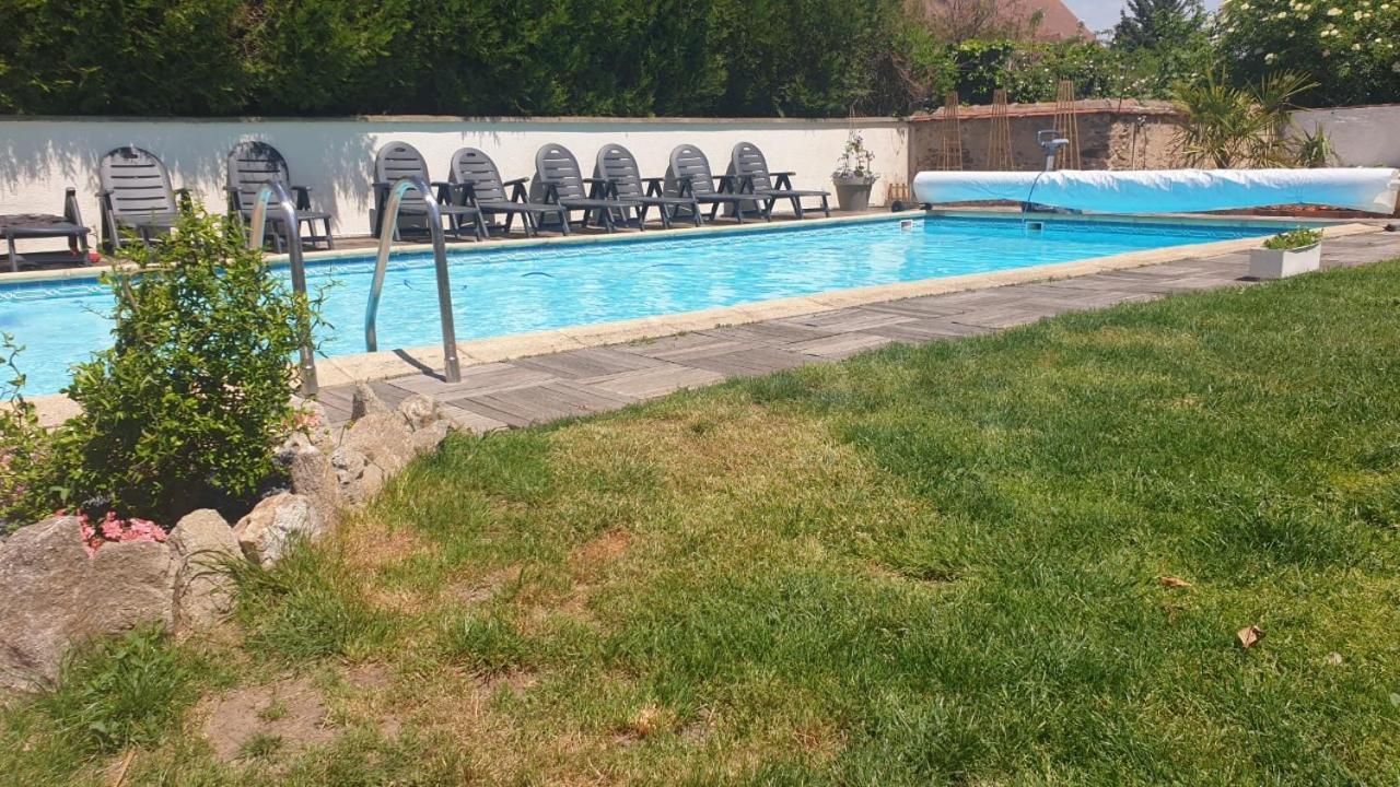 La Maison Porte Bonheur Chantelle ภายนอก รูปภาพ