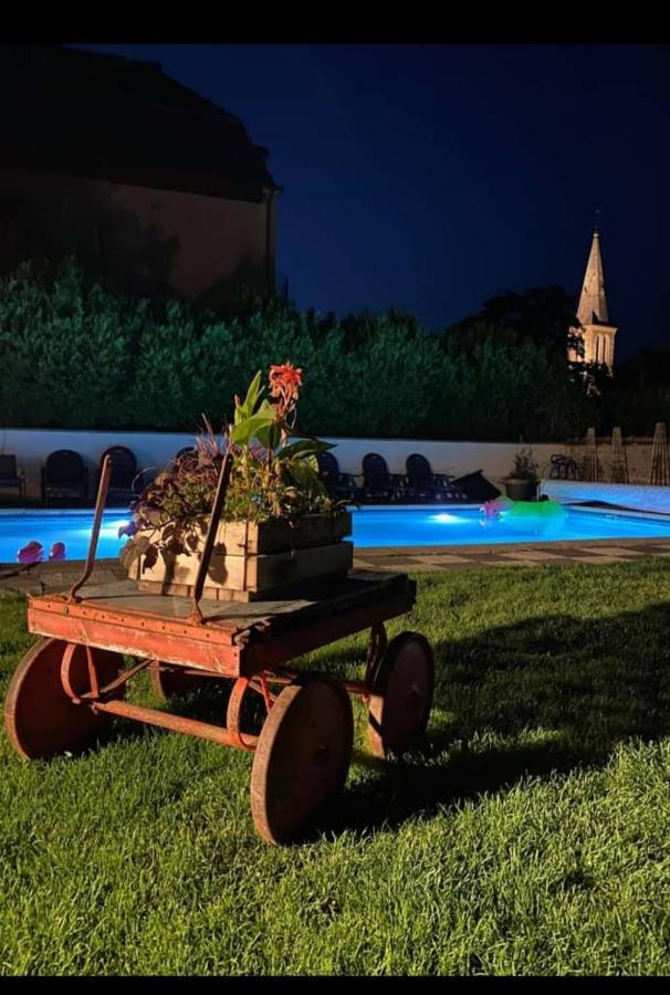 La Maison Porte Bonheur Chantelle ภายนอก รูปภาพ